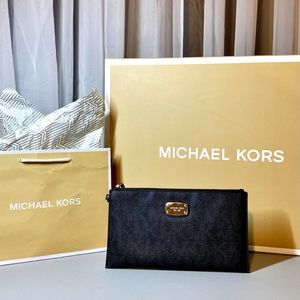MICHAEL Michael Kors | Signature Jet Set Wristlet